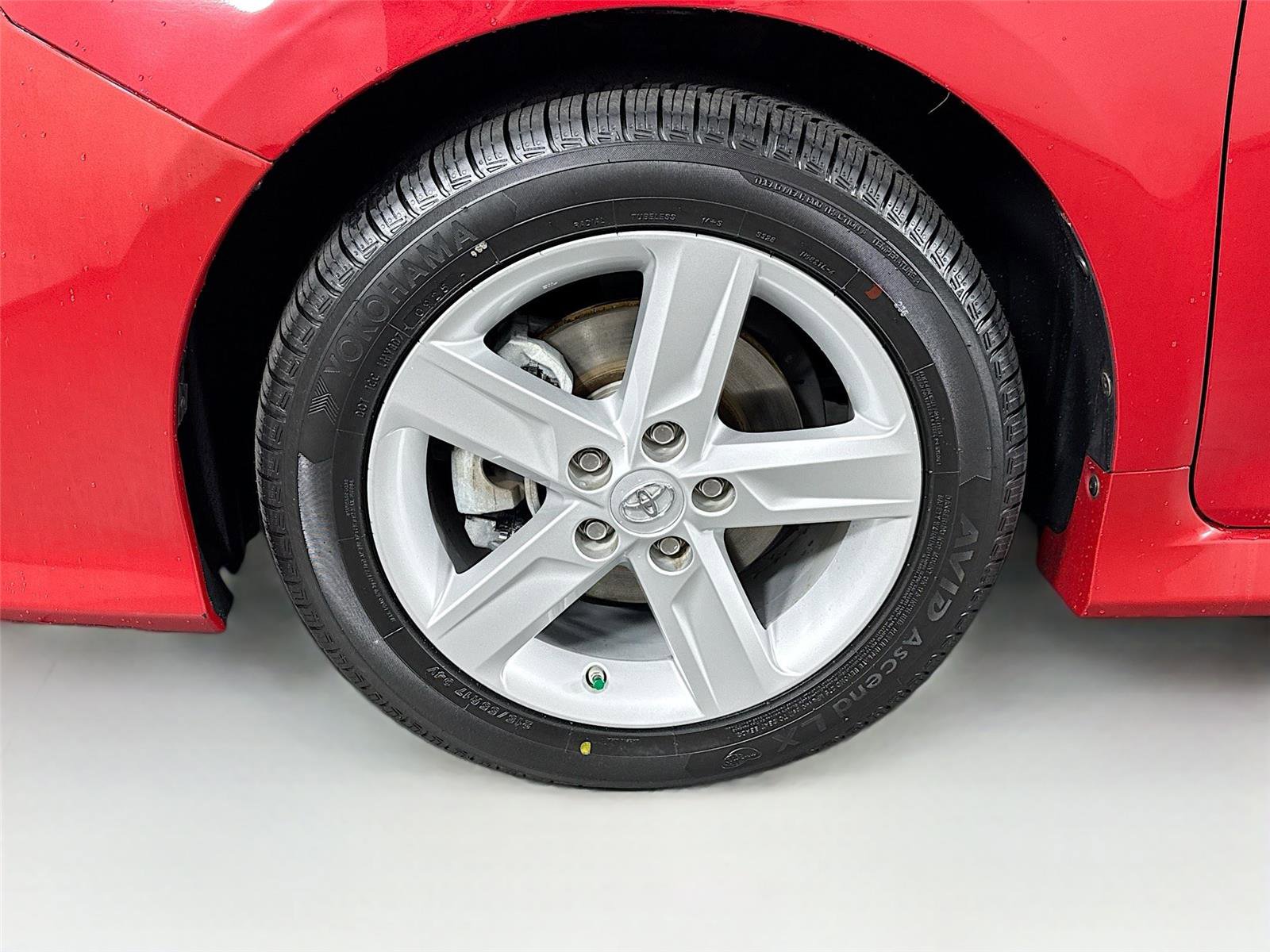 Used 2014 Toyota Camry SE w/ Fleet Convenience Package FWD image 40