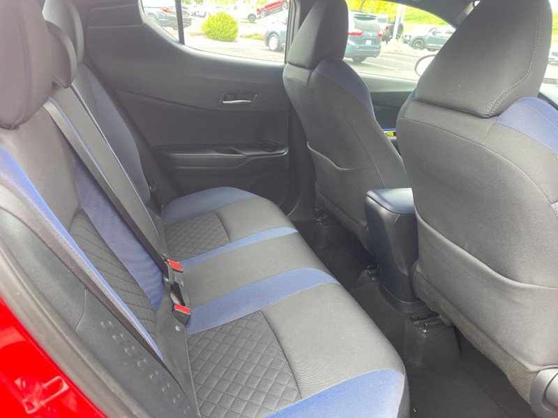 Used 2021 Toyota C-HR XLE FWD image 9