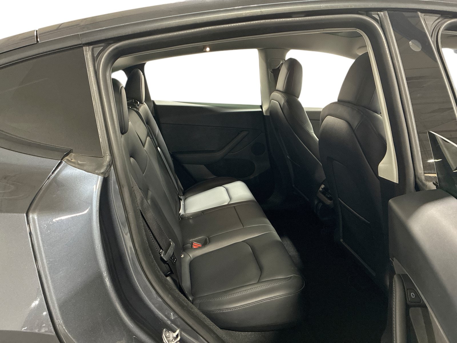 Certified 2023 Tesla Model Y Long Range AWD/4WD image 11