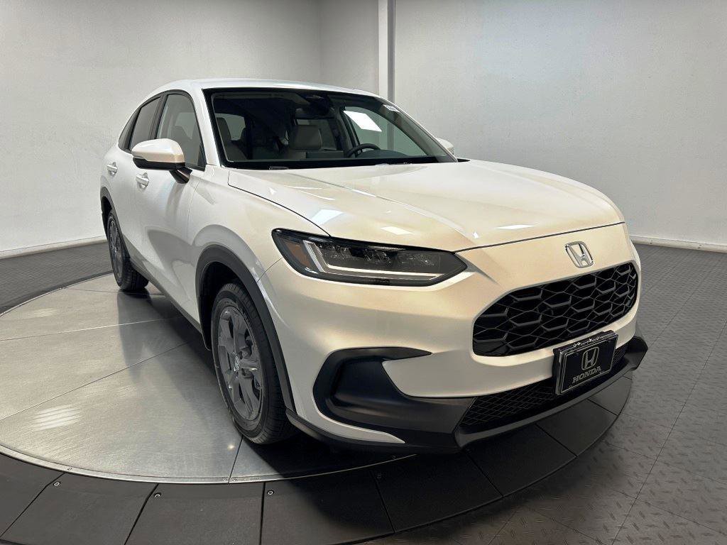 New 2026 Honda HR-V LX image 2