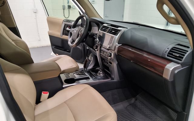 Used 2023 Toyota 4Runner Limited AWD/4WD image 15