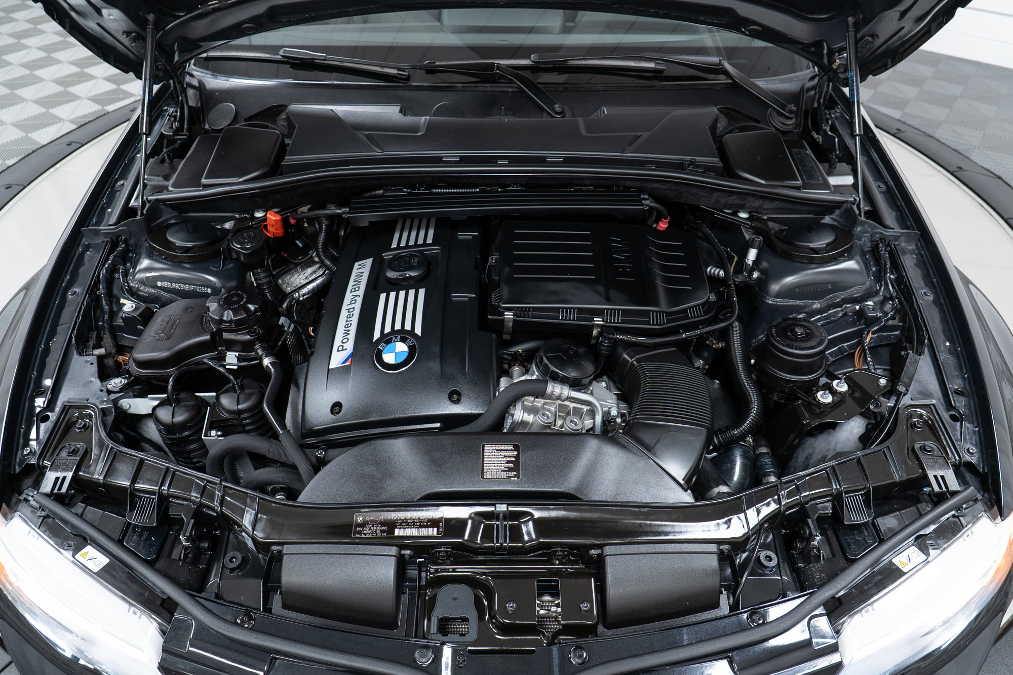 Used 2011 BMW 1 Series M image 8