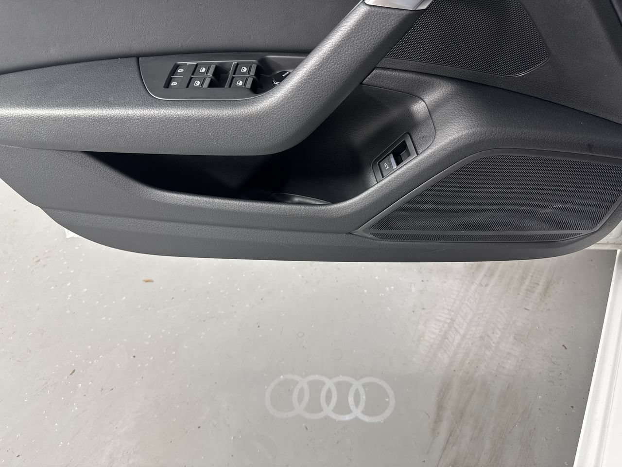 Used 2023 Audi A6 2.0T Premium w/ Convenience Package AWD/4WD image 11