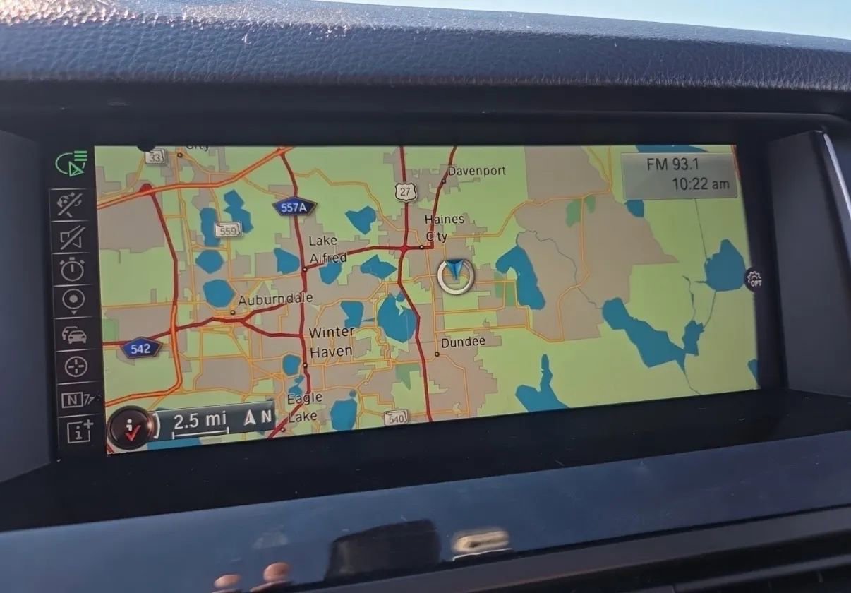 Used 2015 BMW 528i Sedan image 11