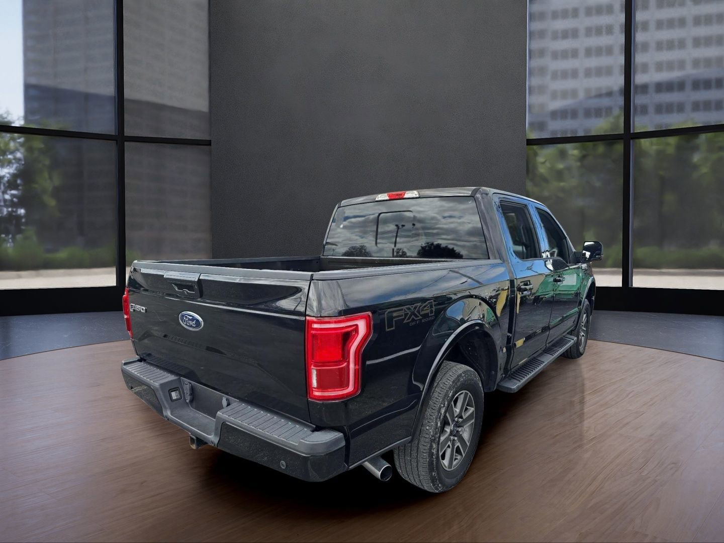 Used 2015 Ford F150 Lariat image 13