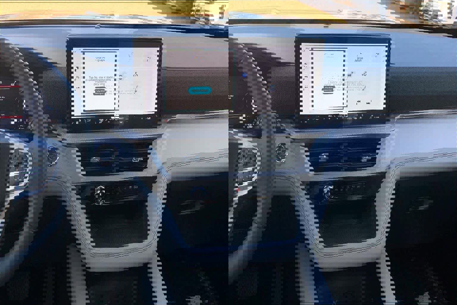 New 2026 Ford Explorer Active w/ Active Comfort Package image 6