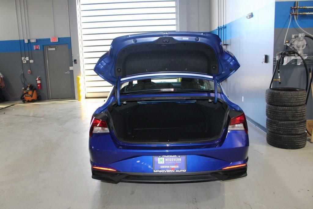 Used 2023 Hyundai Elantra SEL image 43