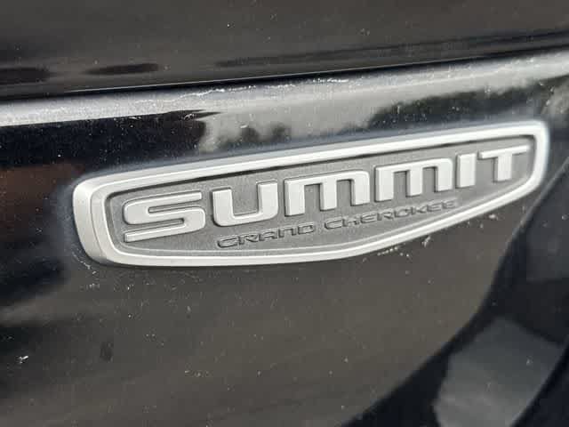 Used 2021 Jeep Grand Cherokee L Summit w/ Advanced Protech Group IV AWD/4WD image 12