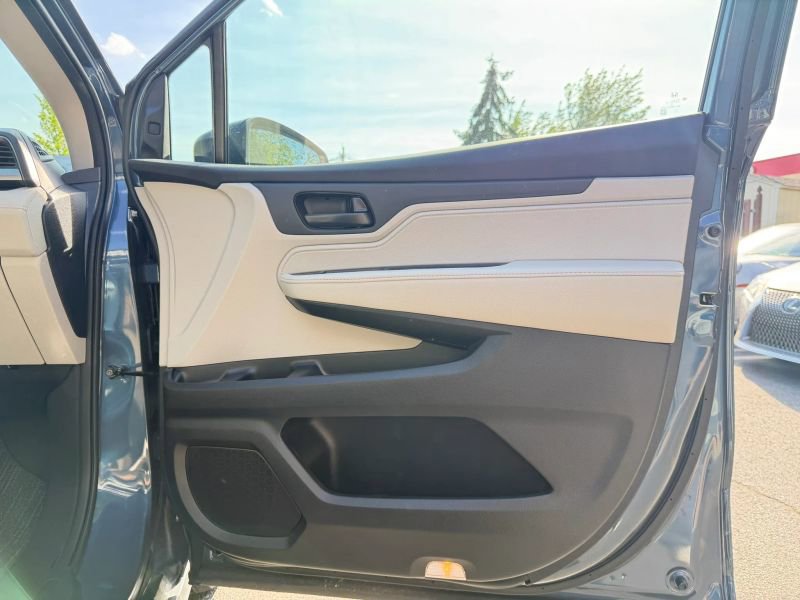Used 2026 Honda Odyssey EX-L image 32