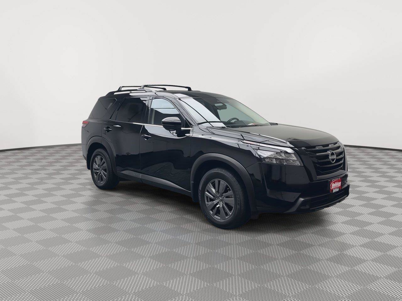 Used 2024 Nissan Pathfinder SV w/ Black Appearance Package AWD/4WD image 30