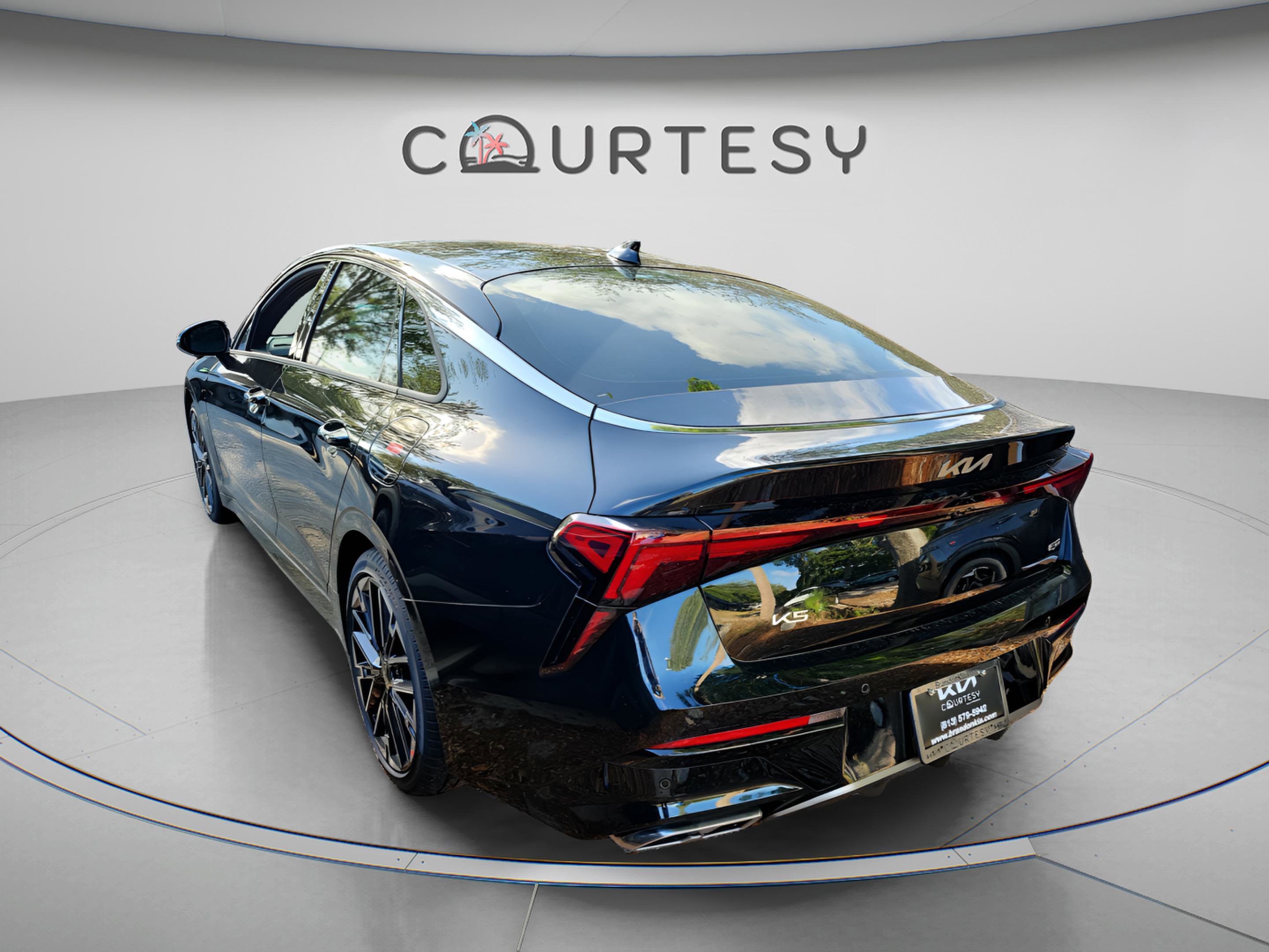 New 2026 Kia K5 GT FWD image 2