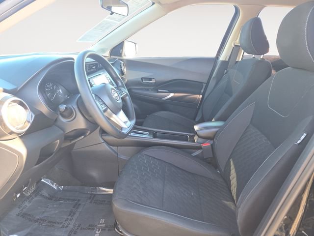 Used 2023 Nissan Kicks SV image 9