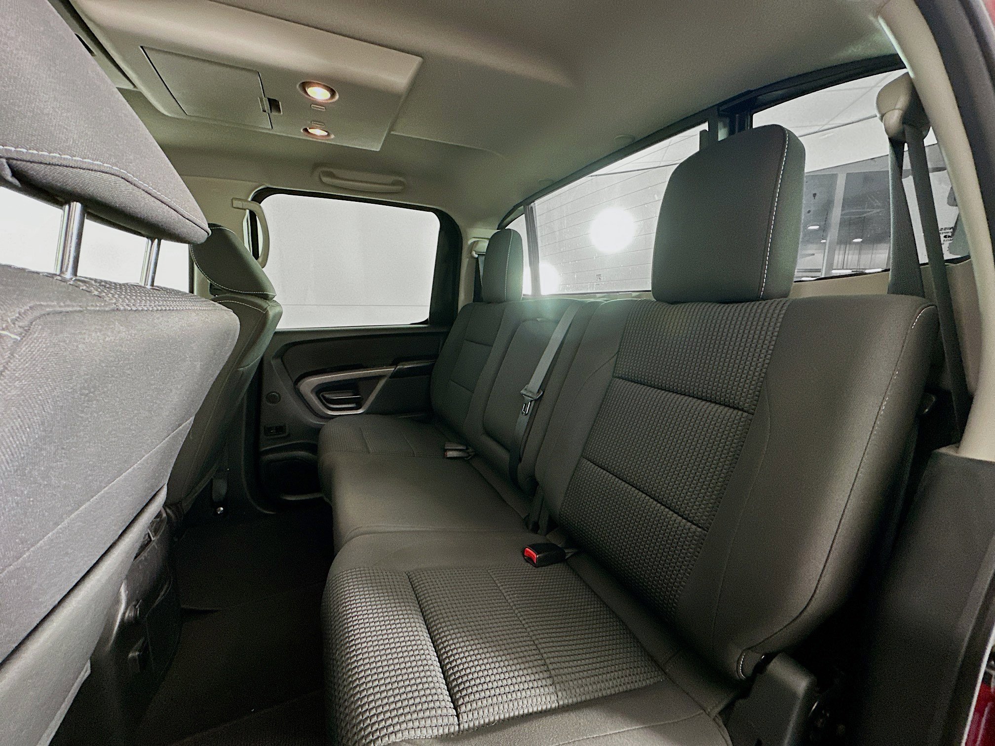 Used 2015 Nissan Titan PRO-4X image 25