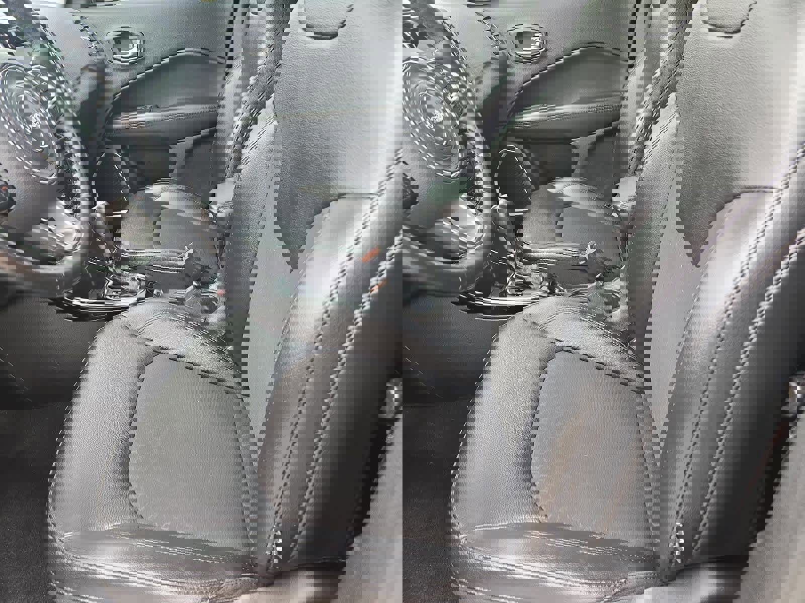 Used 2019 Jeep Compass Altitude image 16