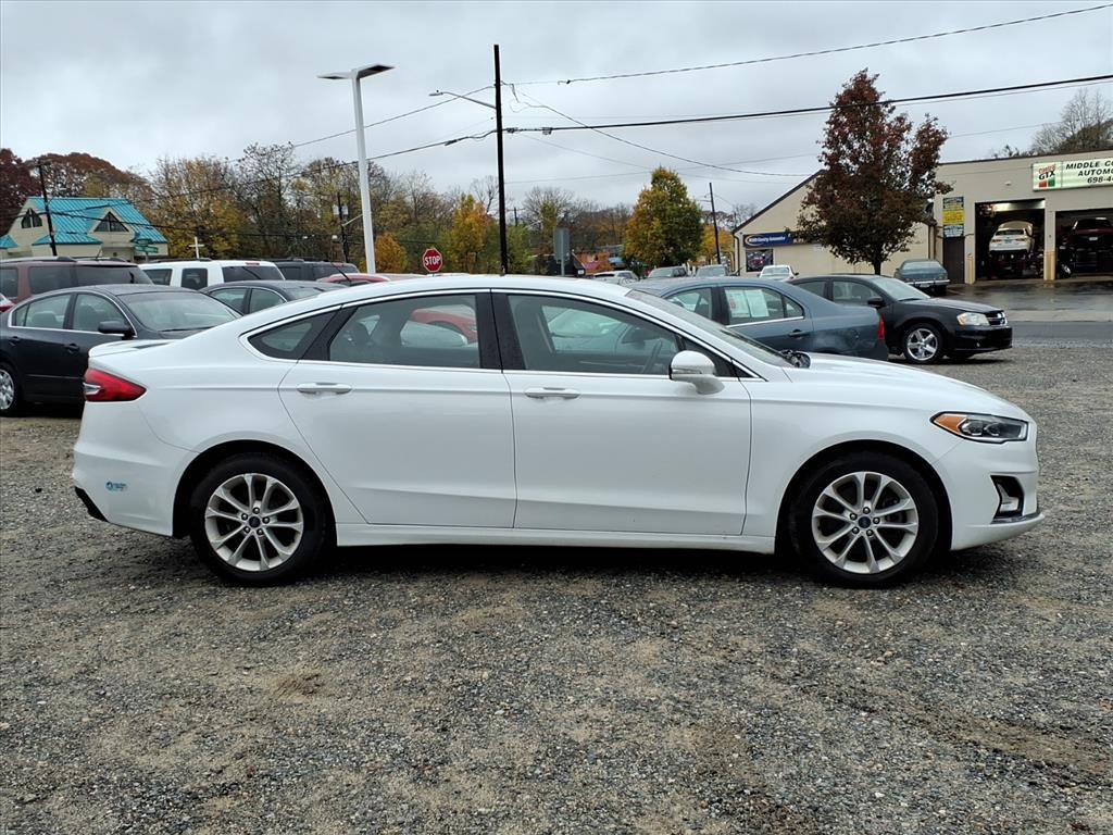 Used 2020 Ford Fusion Energi Titanium image 4