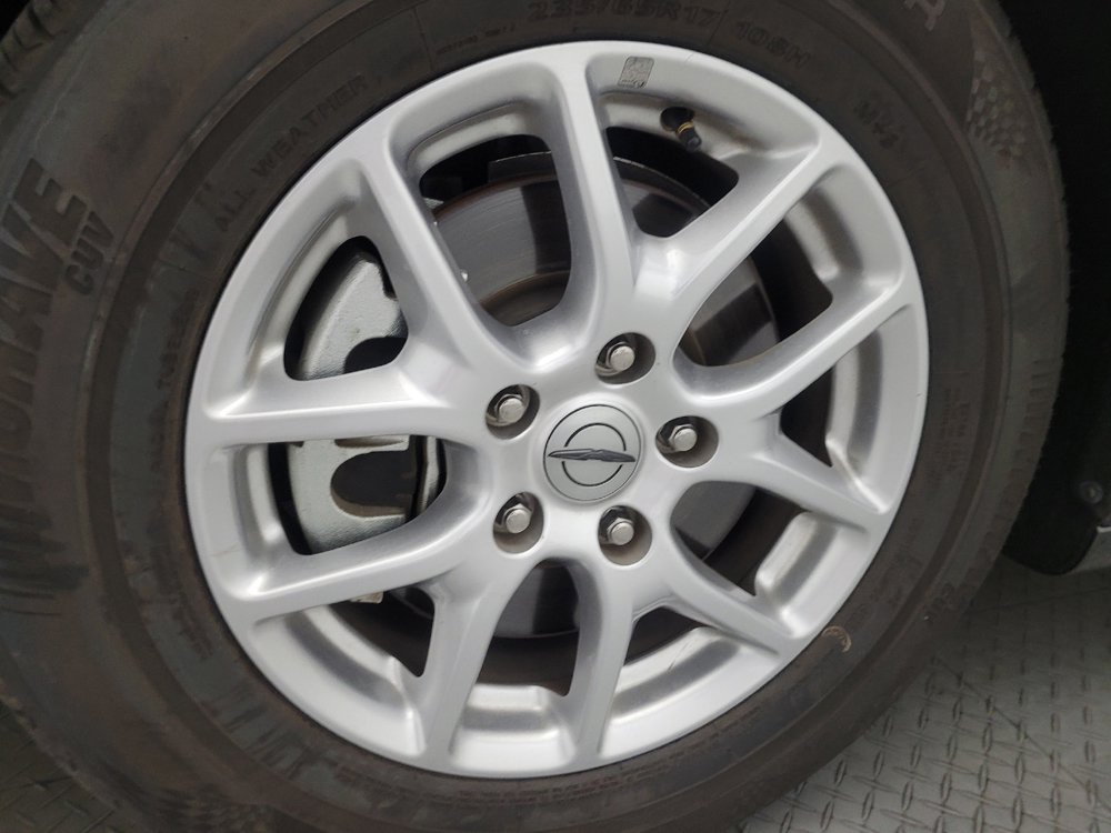 Used 2022 Chrysler Pacifica Touring-L FWD image 31