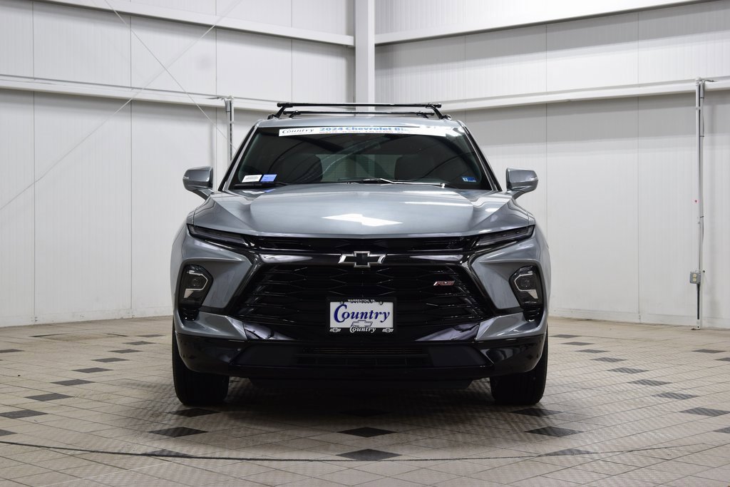 Used 2024 Chevrolet Blazer RS w/ Enhanced Convenience Package image 2