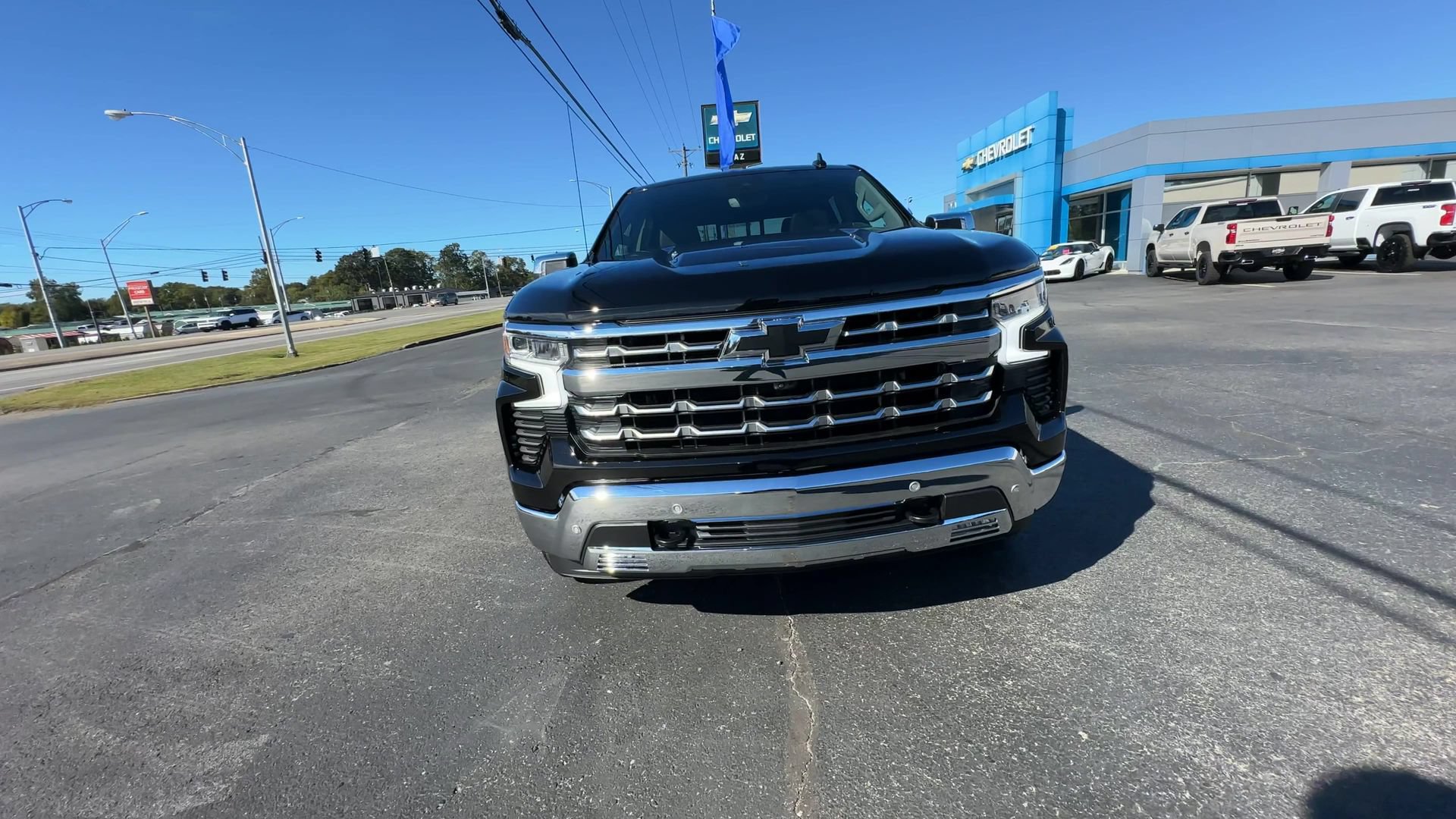 Certified 2025 Chevrolet Silverado 1500 LTZ AWD/4WD image 3