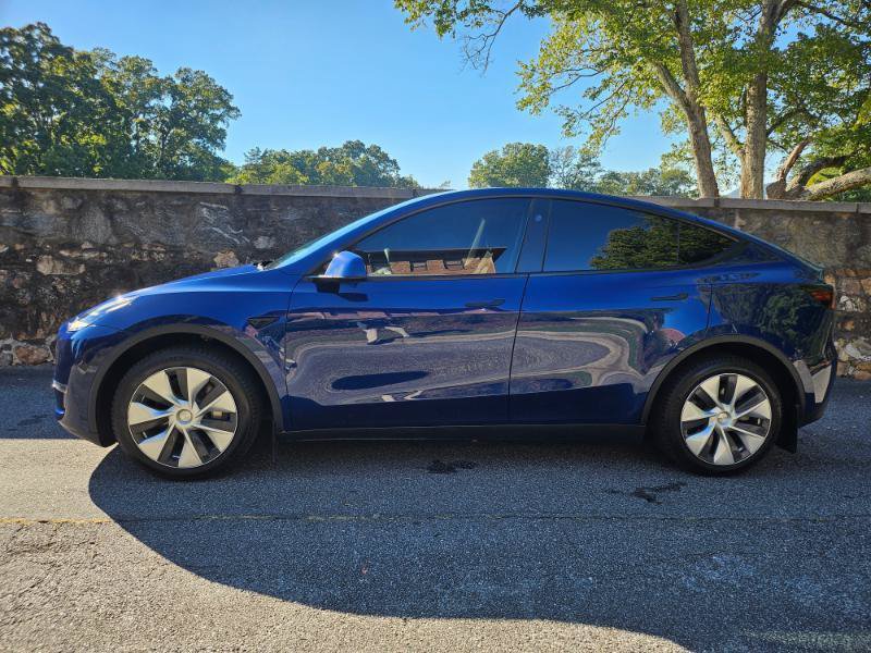 Used 2023 Tesla Model Y Long Range AWD/4WD image 8