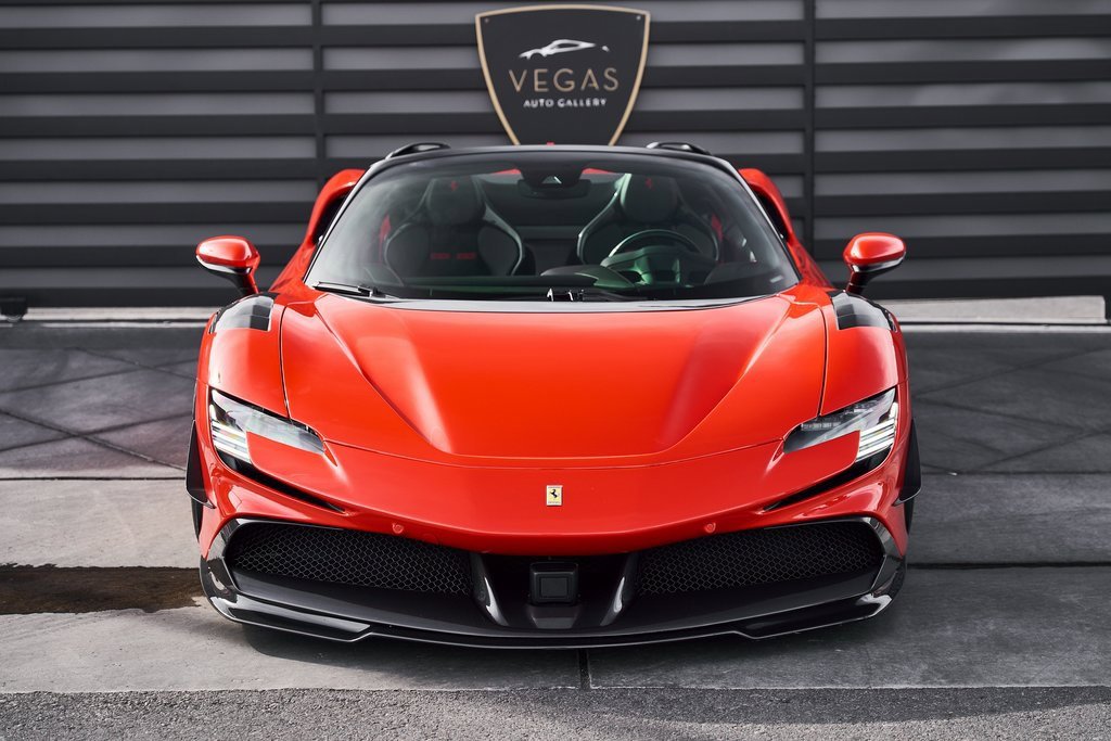 Used 2022 Ferrari SF90 Spider image 25