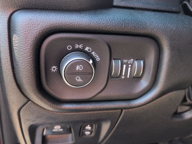 Used 2022 RAM 1500 Laramie AWD/4WD image 26