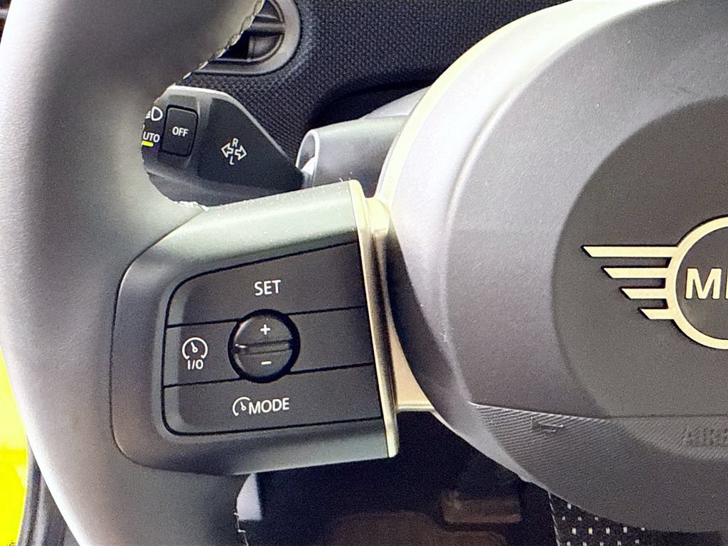 Certified 2025 MINI Cooper S FWD image 11
