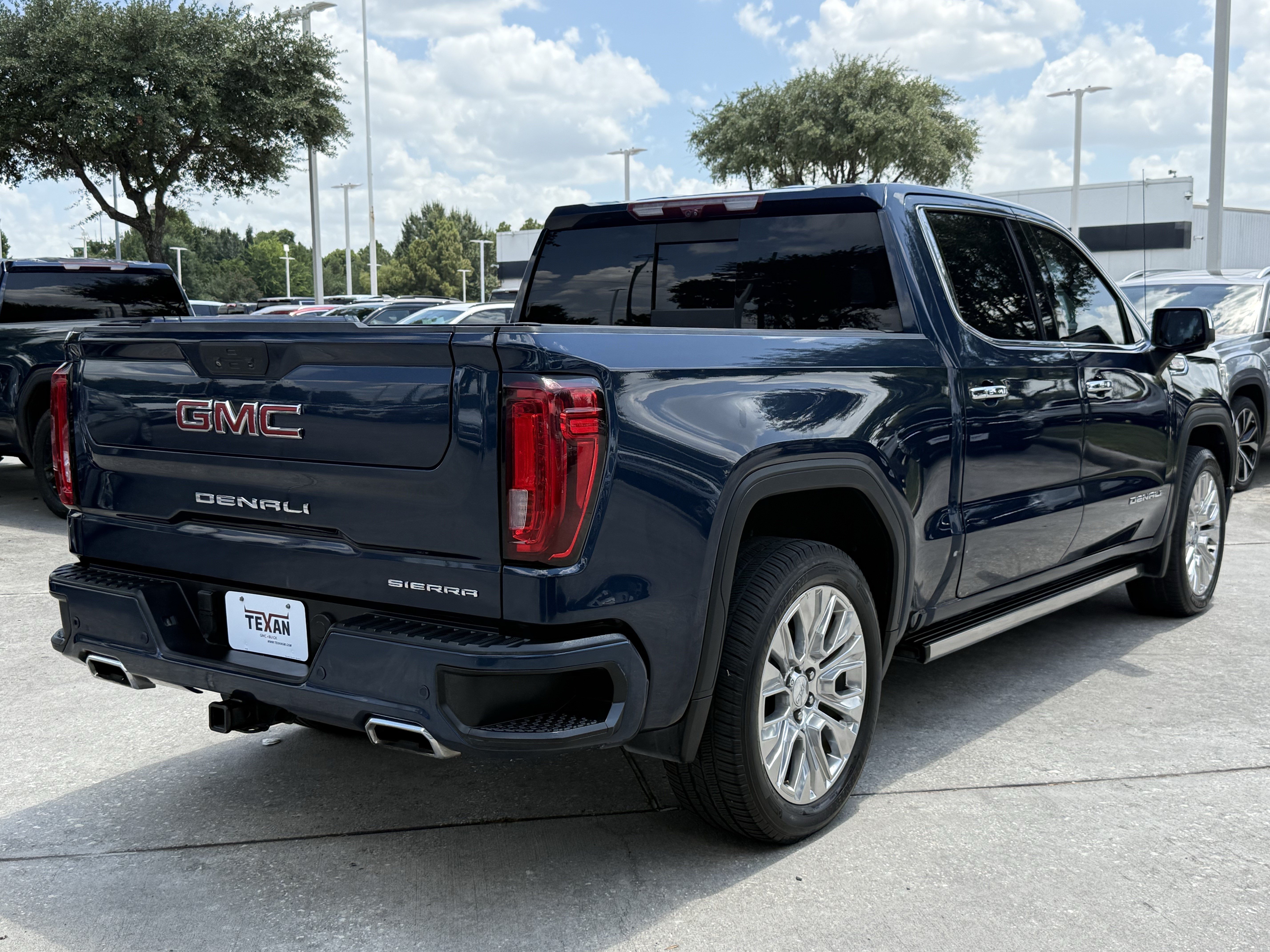 Used 2020 GMC Sierra 1500 Denali w/ Denali Ultimate Package AWD/4WD image 5