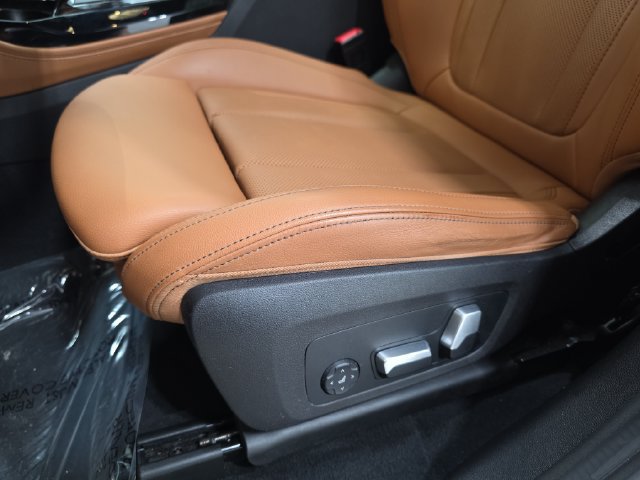 Used 2023 BMW X4 xDrive30i AWD/4WD image 29