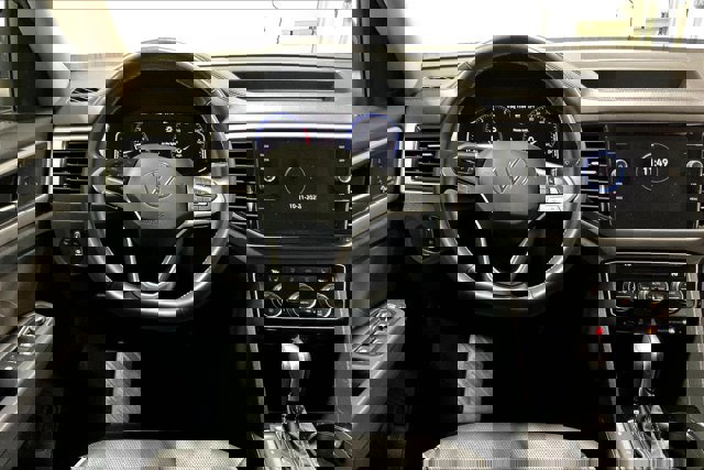 Used 2021 Volkswagen Atlas SEL Premium image 5