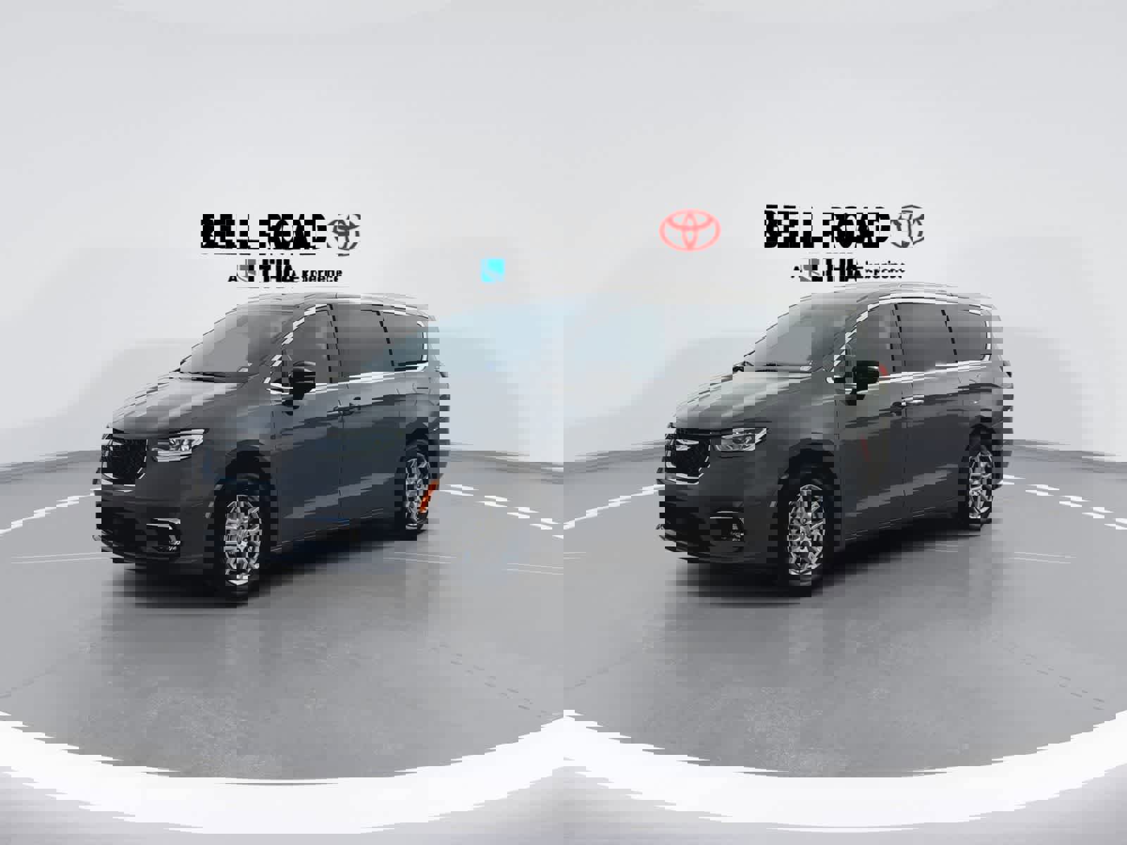 Used 2025 Chrysler Pacifica Select FWD image 5