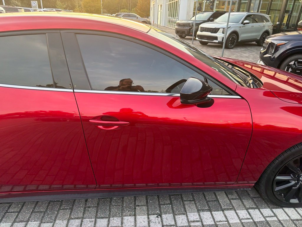 Used 2021 MAZDA MAZDA3 Hatchback w/Premium Plus Pkg AWD/4WD image 14