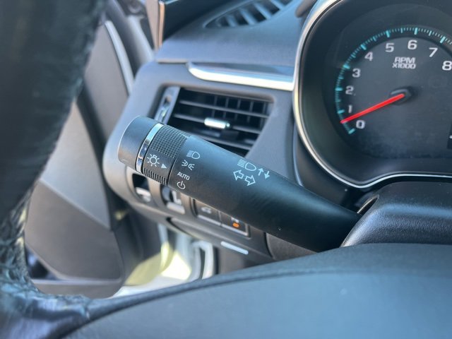 Used 2016 Chevrolet Impala LT w/ Convenience Package image 22