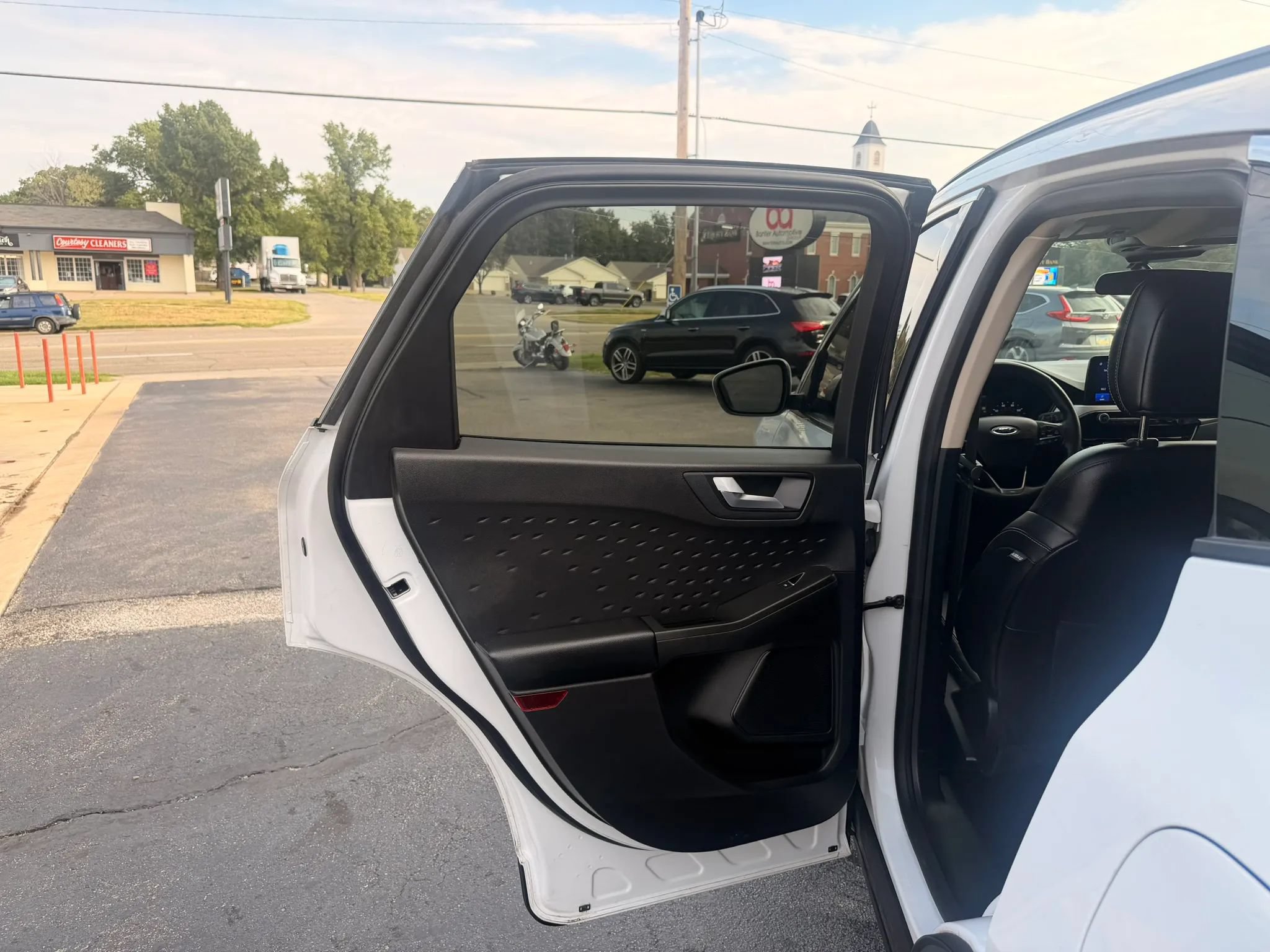 Used 2020 Ford Escape SEL AWD/4WD image 19