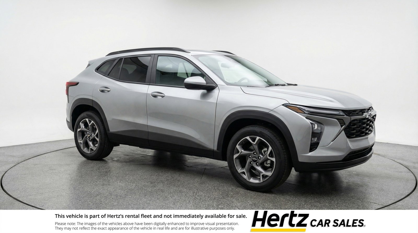 Used 2025 Chevrolet Trax LT FWD image 1