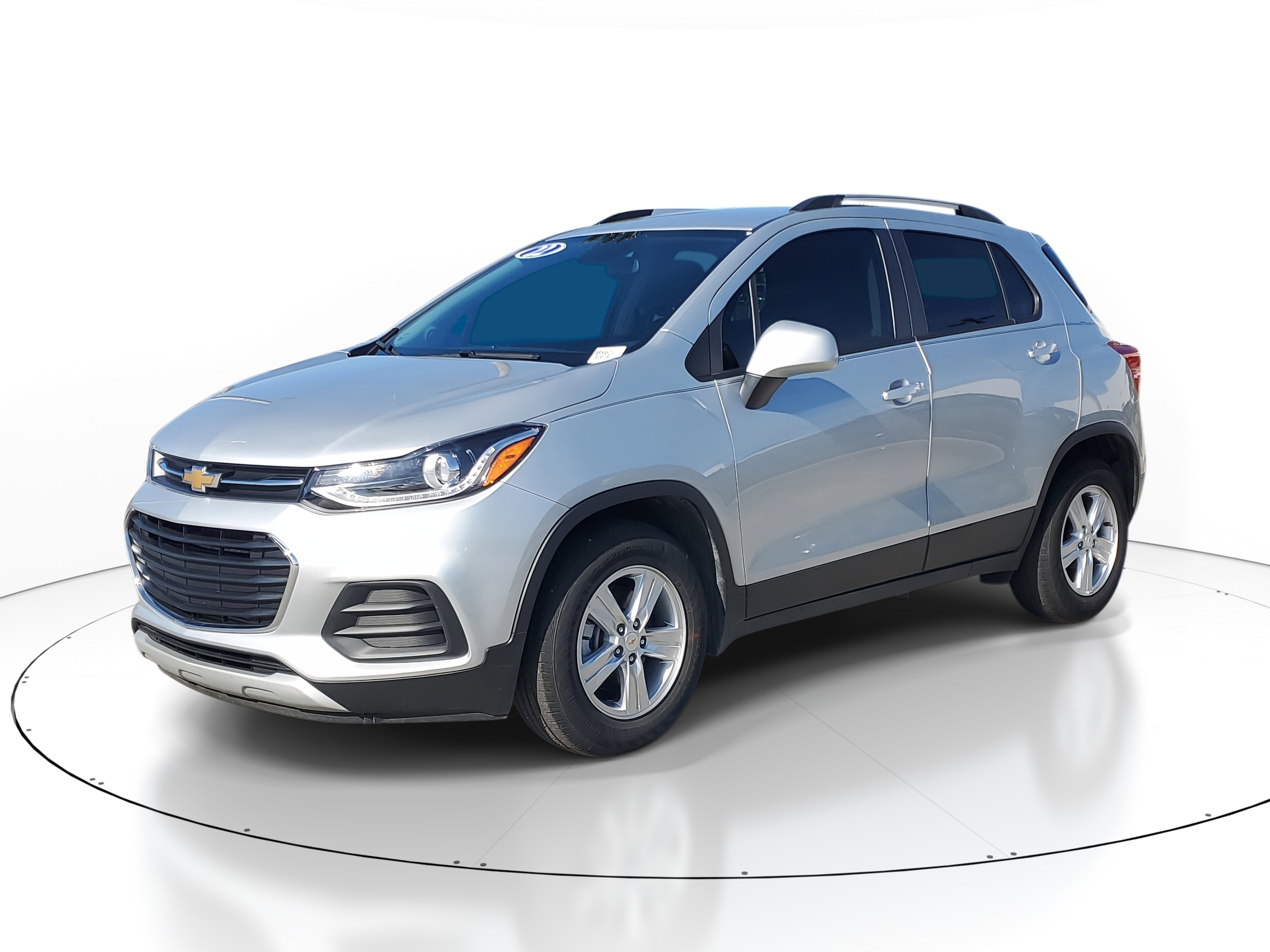Used 2022 Chevrolet Trax LT w/ LT Convenience Package image 4