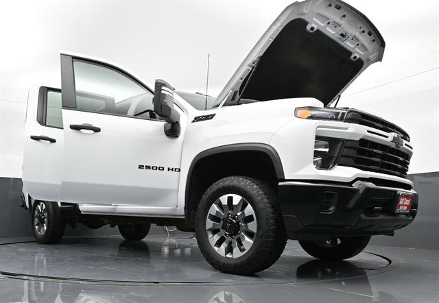 Used 2024 Chevrolet Silverado 2500 Custom w/ Custom Value Package AWD/4WD image 40