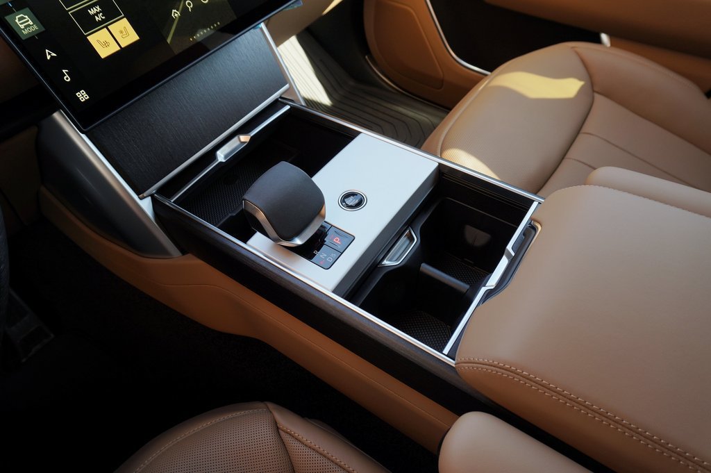 New 2026 Land Rover Range Rover SE AWD/4WD image 25