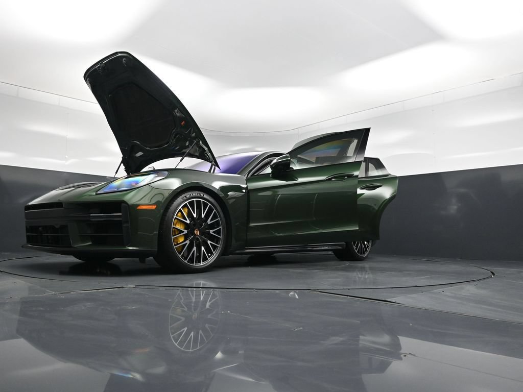 Certified 2026 Porsche Panamera GTS AWD/4WD image 35