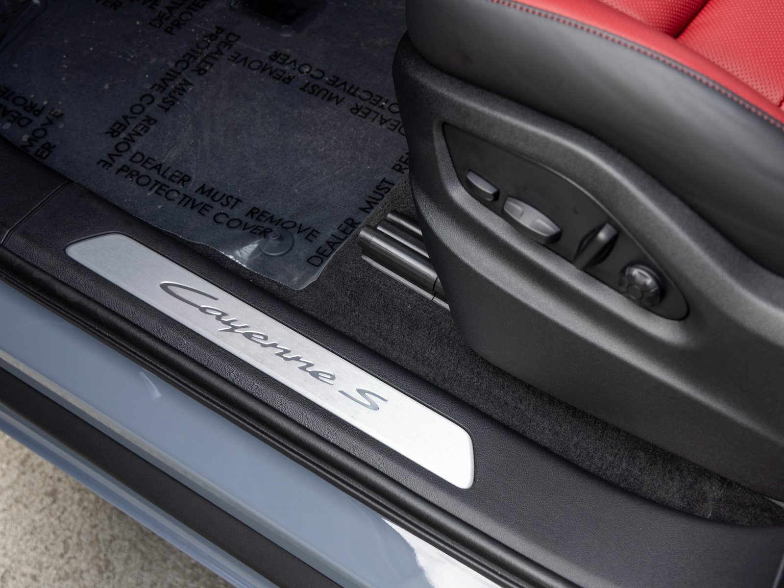 New 2026 Porsche Cayenne S image 26