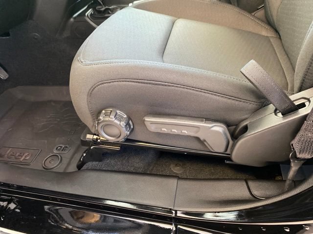 New 2023 Jeep Gladiator Sport AWD/4WD image 25