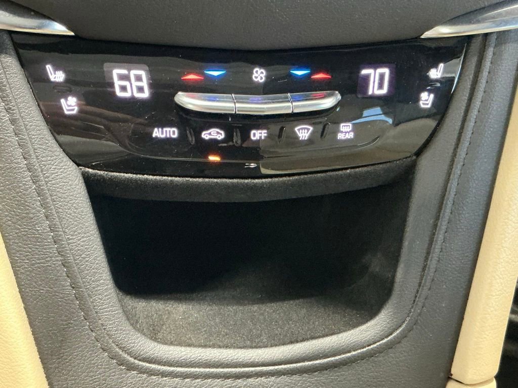 Used 2019 Cadillac XT5 Premium Luxury FWD image 9