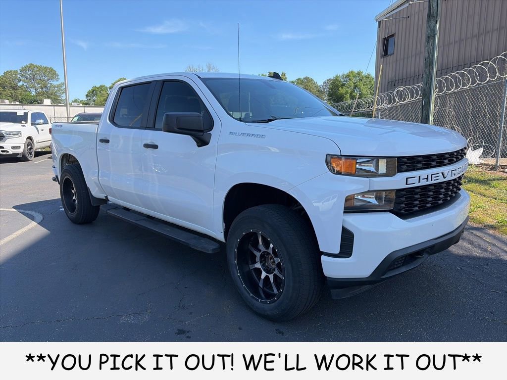 Used 2019 Chevrolet Silverado 1500 Custom w/ Custom Value Package AWD/4WD image 1