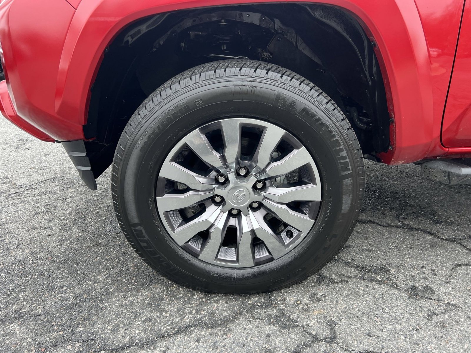 Used 2023 Toyota Tacoma Limited image 12