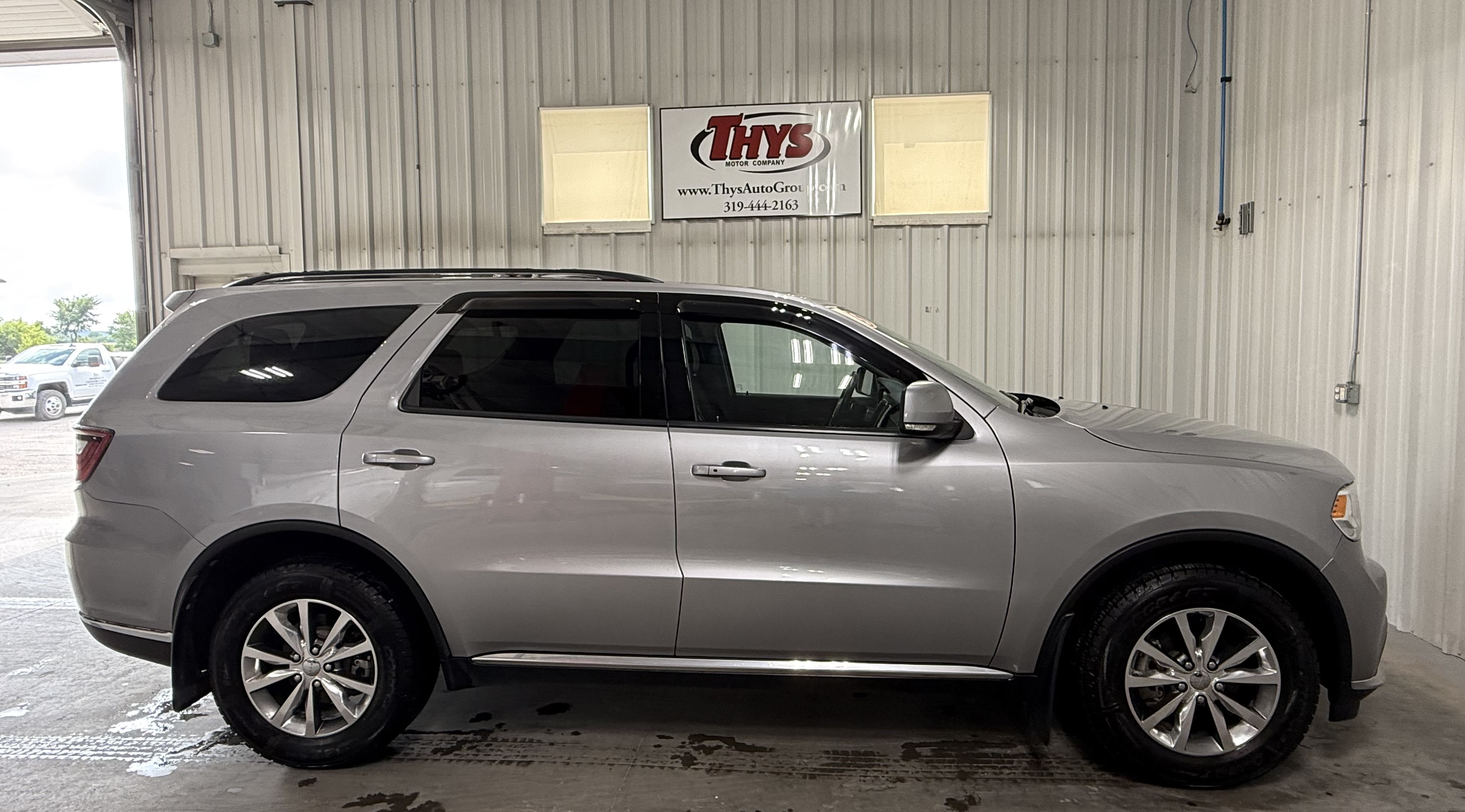 Used 2015 Dodge Durango Limited w/ Nav & Power Liftgate Group AWD/4WD image 2