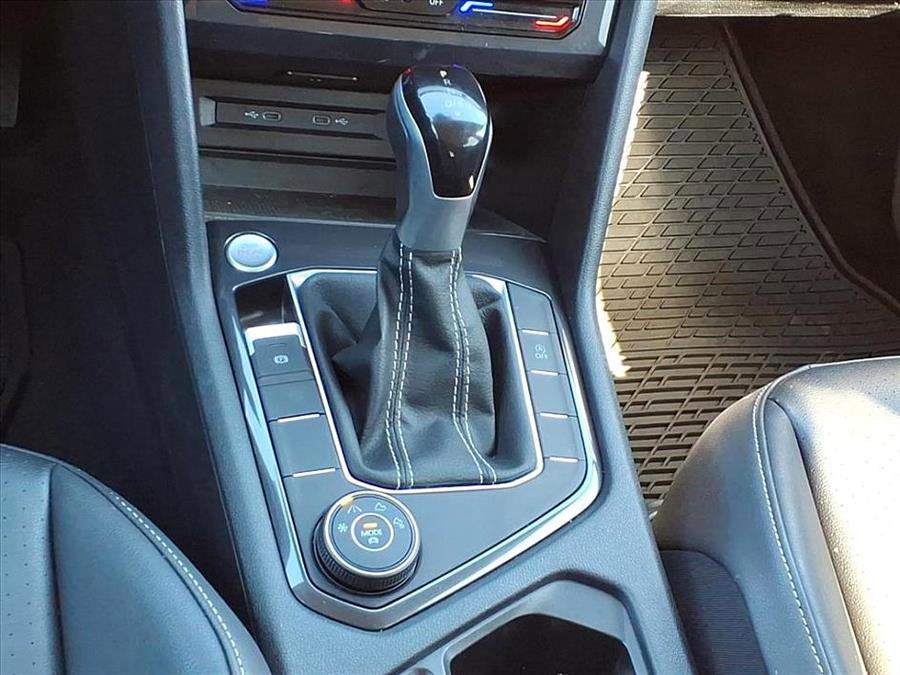 Used 2024 Volkswagen Tiguan SE image 28