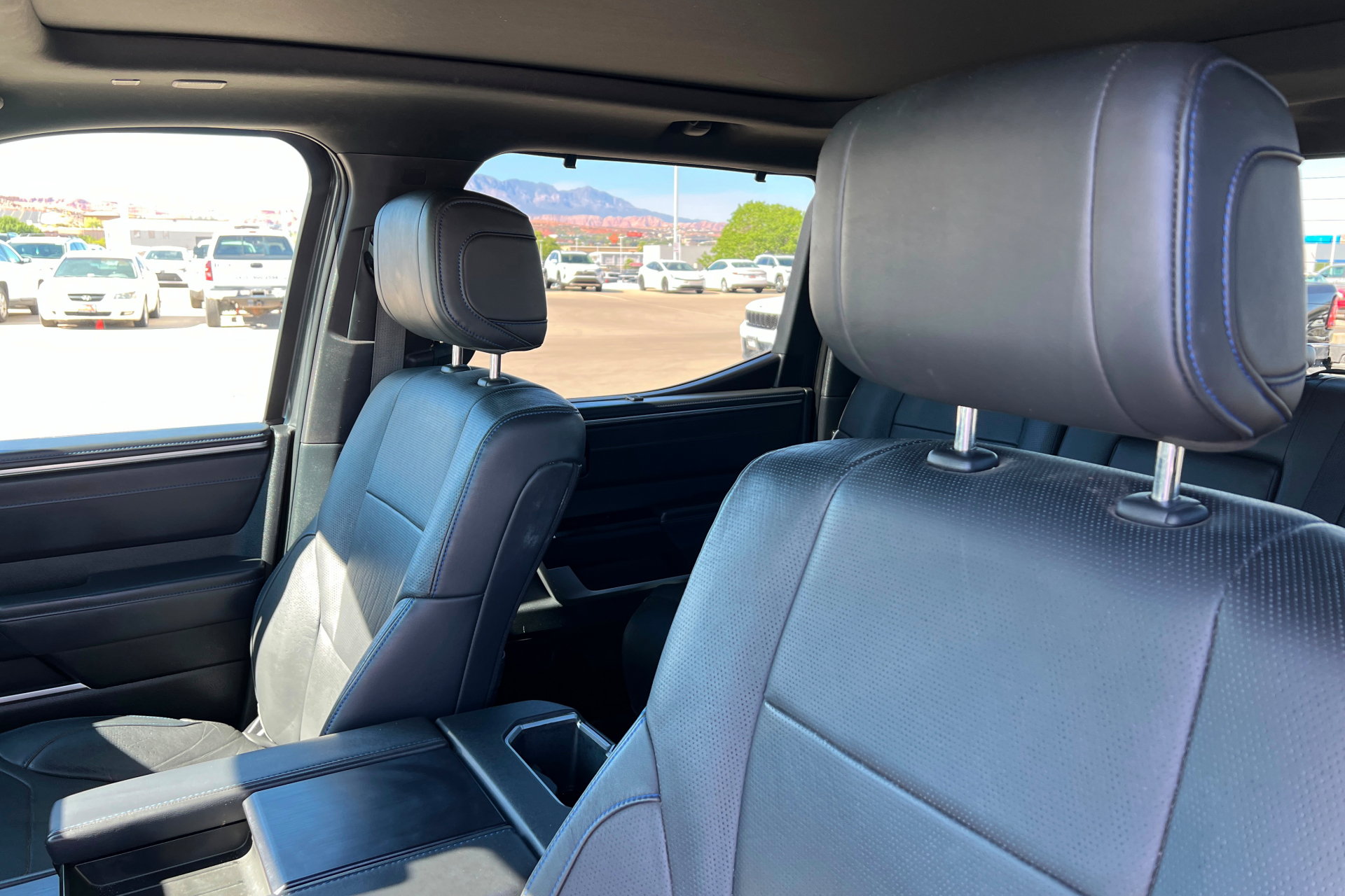 Used 2023 Toyota Tundra Platinum AWD/4WD image 17
