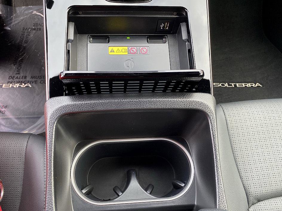 Used 2024 Subaru Solterra Touring image 13