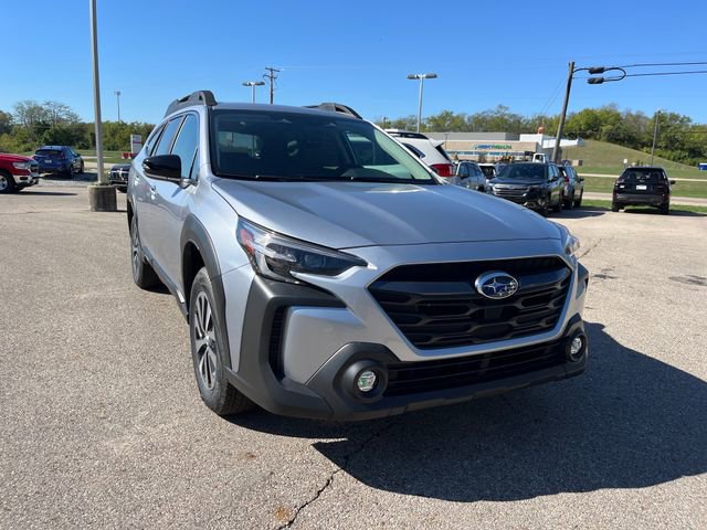 New 2025 Subaru Outback Premium image 2