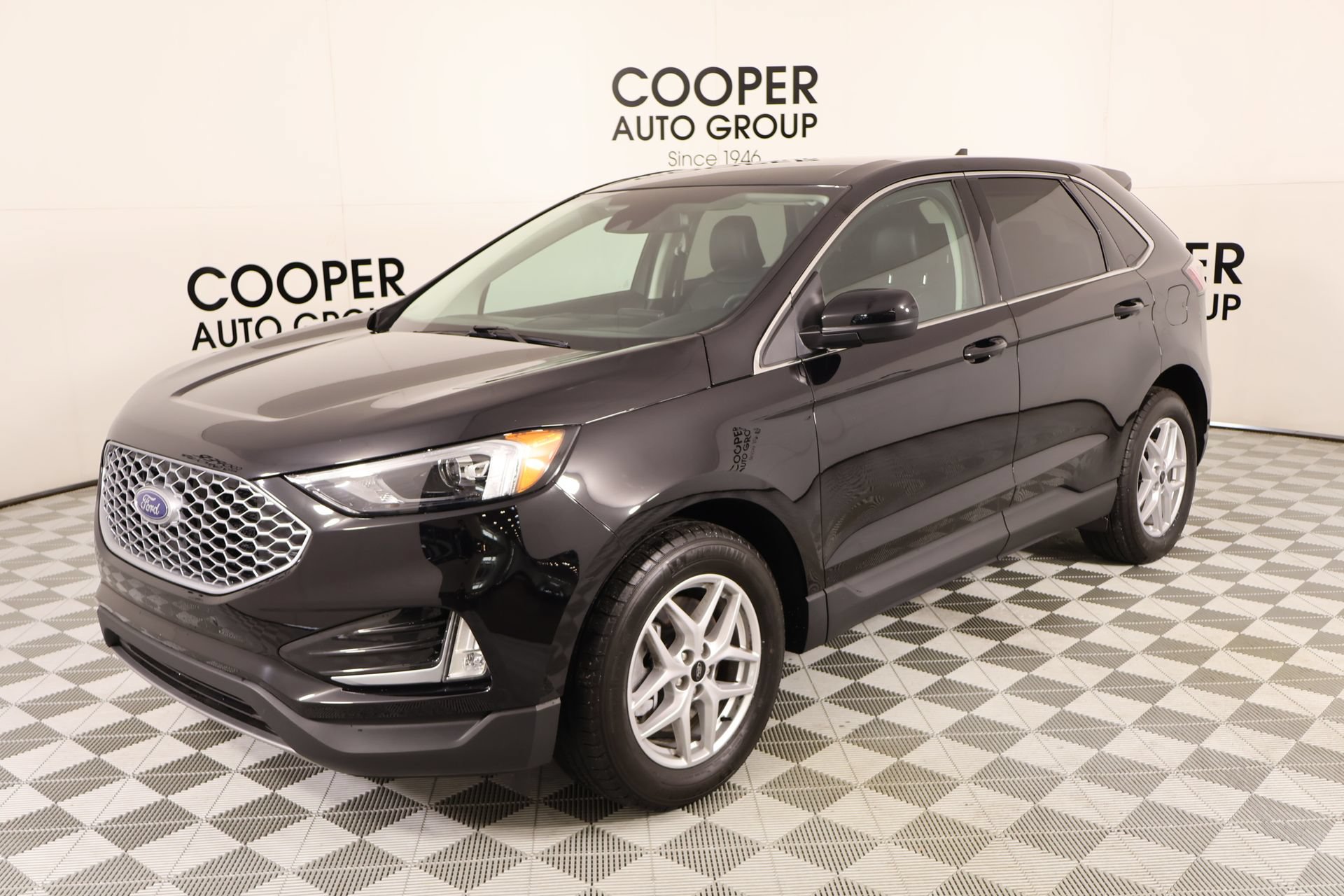 Used 2024 Ford Edge SEL w/ Convenience Package AWD/4WD image 10