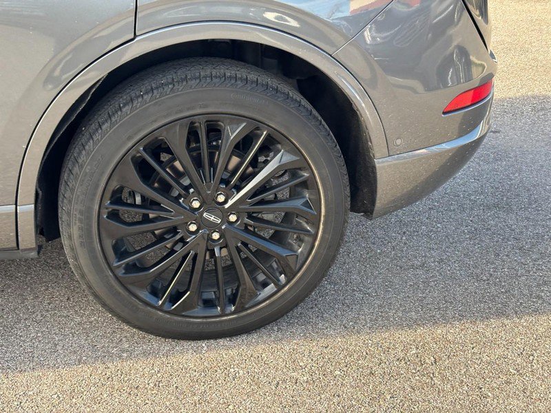 Certified 2023 Lincoln Corsair Reserve w/ Equipment Group 202A AWD/4WD image 9